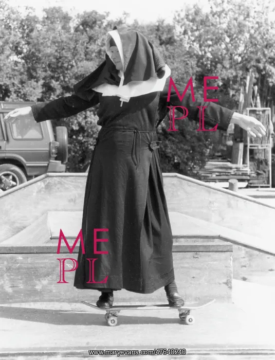 : Nun on a skateboard : Nun on a skateboard
