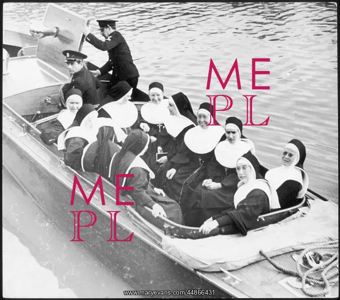 : NUNS IN BOAT : NUNS IN BOAT