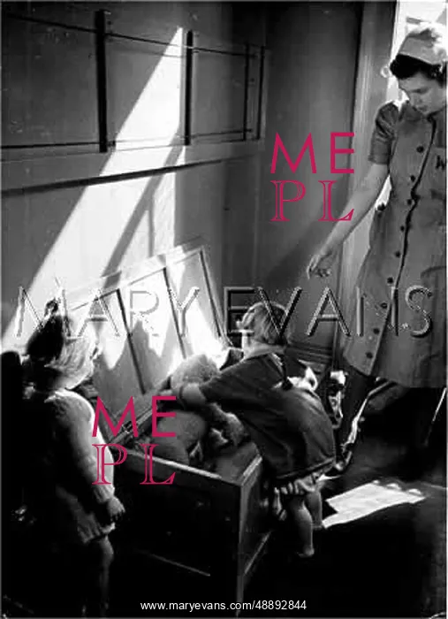 : NURSE & EVACUEES : NURSE & EVACUEES