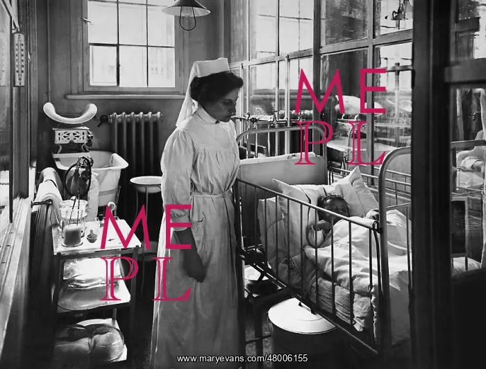 : Nurse on the pediatric ward of the Empress Auguste-Viktoria : Nurse on the pediatric ward of the Empress Auguste-Viktoria