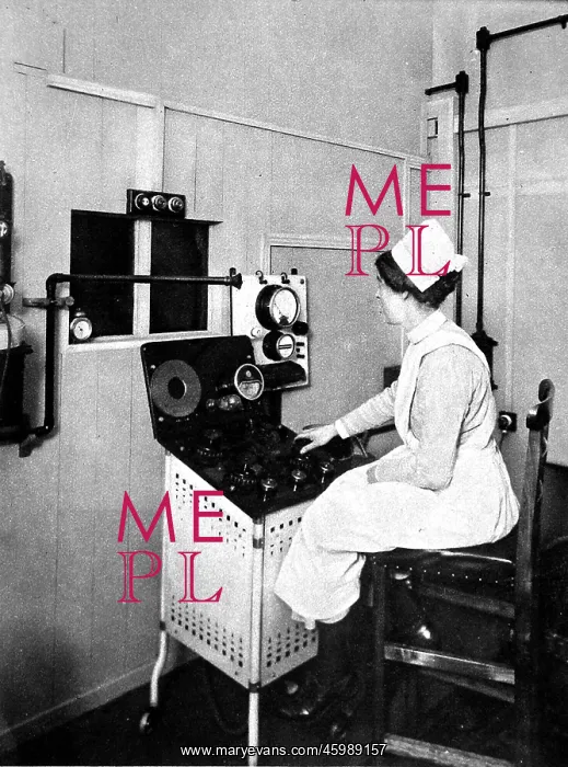 : Nurse in the x-ray department : Nurse in the x-ray department