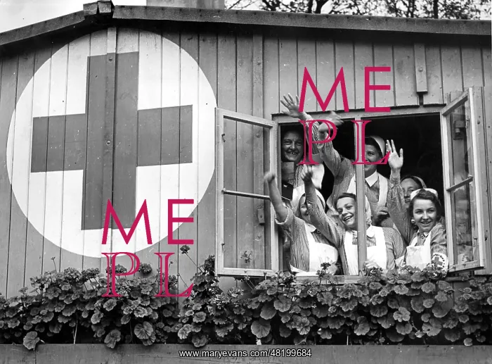 : Nurses of the DRK in an army aid facility, 1941 : Nurses of the DRK in an army aid facility, 1941