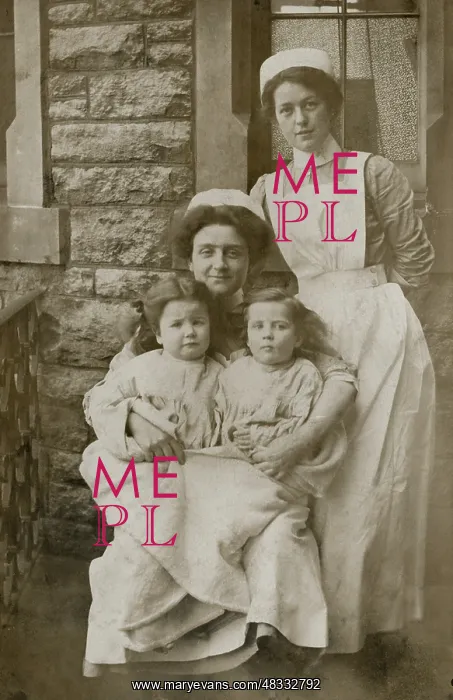 : Nurses with two little girls : Nurses with two little girls