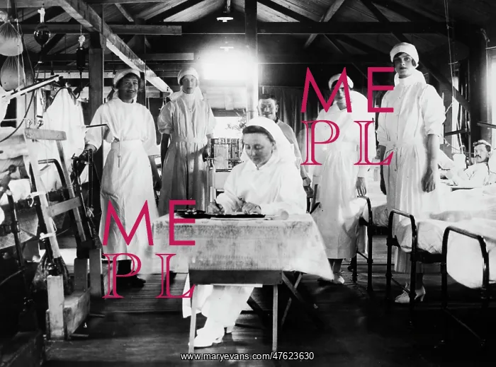: Nurses and patients in hospital ward, WW1 : Nurses and patients in hospital ward, WW1