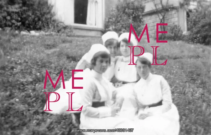 : Four nurses, Swansea Hospital : Four nurses, Swansea Hospital