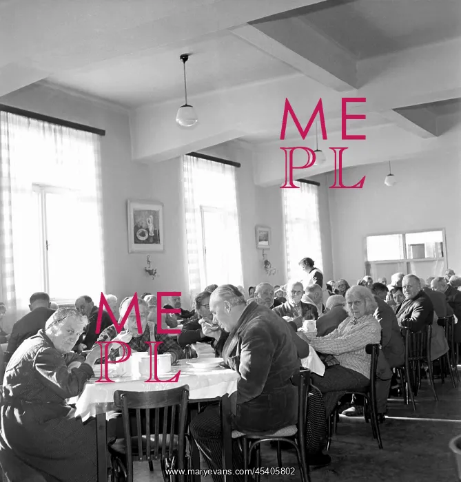 : Nursing home - senior citizen - old age - dining - home : Nursing home - senior citizen - old age - dining - home