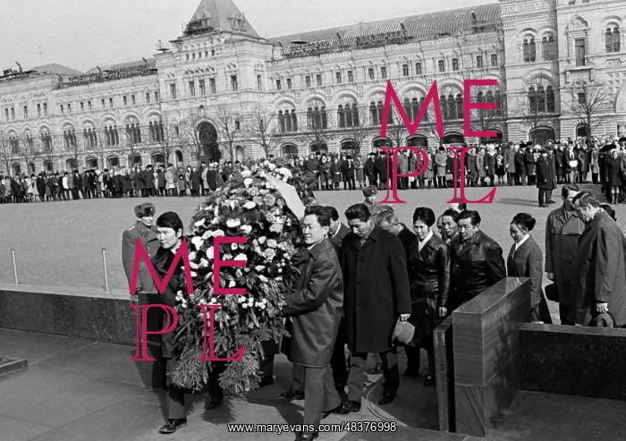 : Nyamyn Luvsanchultem visits USSR : Nyamyn Luvsanchultem visits USSR