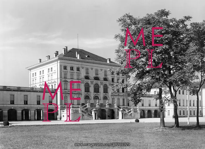 : The Nymphenburg Palace in Munich : The Nymphenburg Palace in Munich