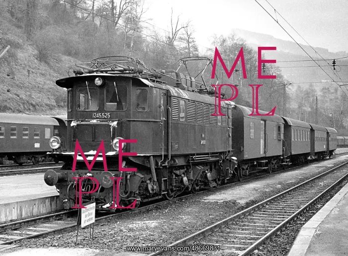 : OBB Locomotive 1245.525 : OBB Locomotive 1245.525