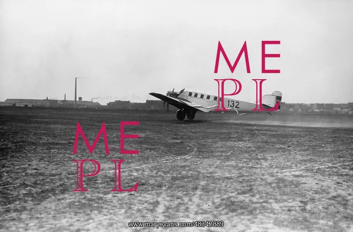 : The Oberwiesenfeld Airport, 1925 : The Oberwiesenfeld Airport, 1925