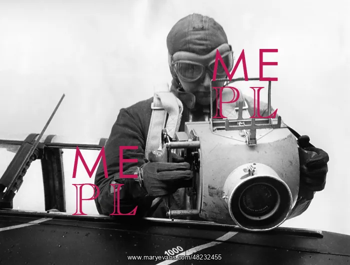 : Observer of a Hs 126 during an exercise, 1939 : Observer of a Hs 126 during an exercise, 1939