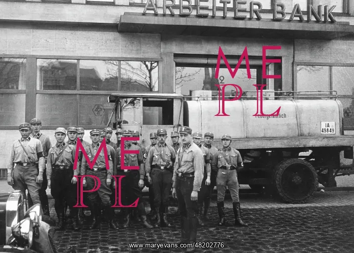 : Occupation of a bank by SA men, 1933 : Occupation of a bank by SA men, 1933