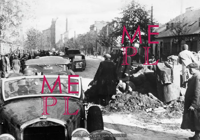 : The occupied Warsaw, 1939 : The occupied Warsaw, 1939