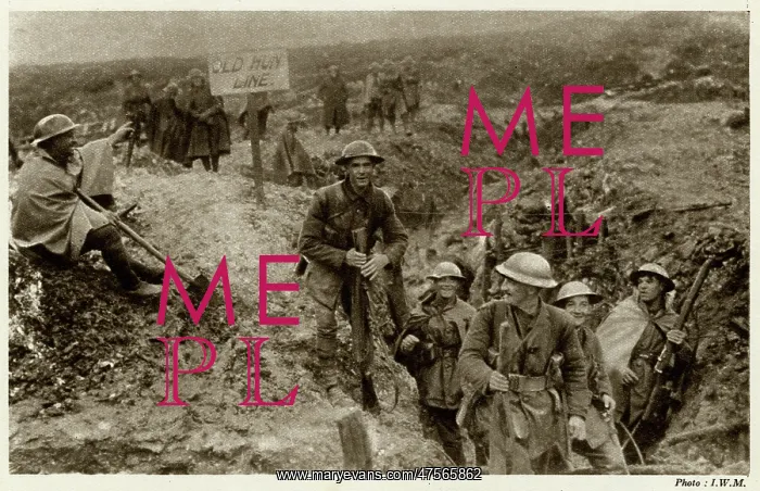 : Occupying German position in the Somme area 1917 : Occupying German position in the Somme area 1917