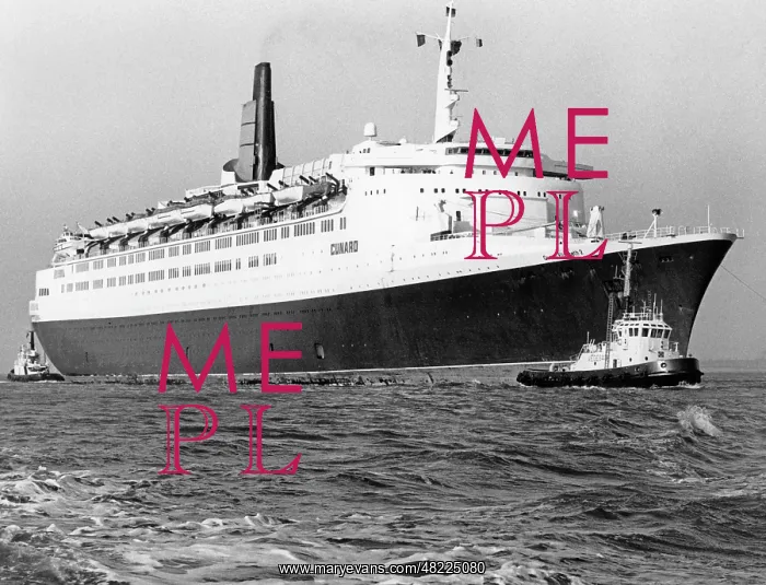 : Ocean liner Queen Elizabeth 2 : Ocean liner Queen Elizabeth 2