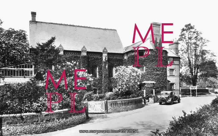  : Ockley, Surrey - The Hautboy Hotel