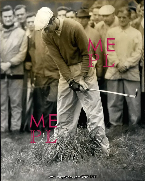  : Golf. Oct. 10, 1968 - Golf at Wentworth. Charles Beats Palmer