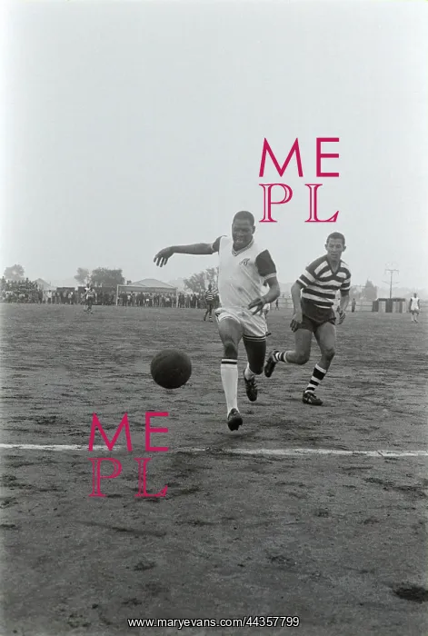 : October 18 1964 - Penwell Mabaso, Swallows centre-forward : October 18 1964 - Penwell Mabaso, Swallows centre-forward