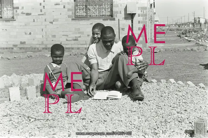 : October 1962 - Half time - and Vleis Matlotleng makes : October 1962 - Half time - and Vleis Matlotleng makes