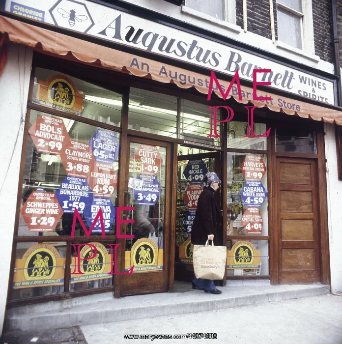: OFF LICENCE 1970S : OFF LICENCE 1970S