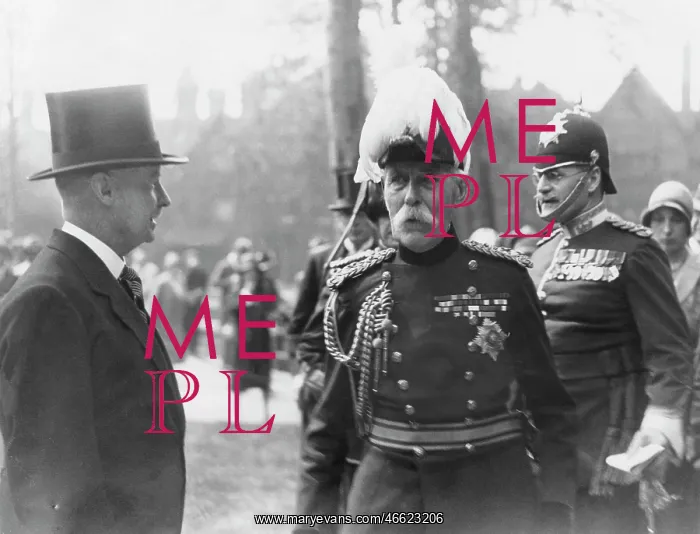 : Officials, Tower of London : Officials, Tower of London