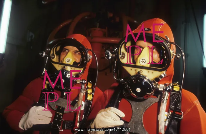: Oilmen on Soviet floating rig, 1982 : Oilmen on Soviet floating rig, 1982