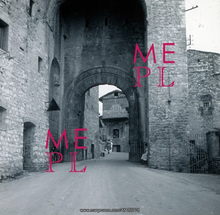  : Old archway, Perugia, Italy