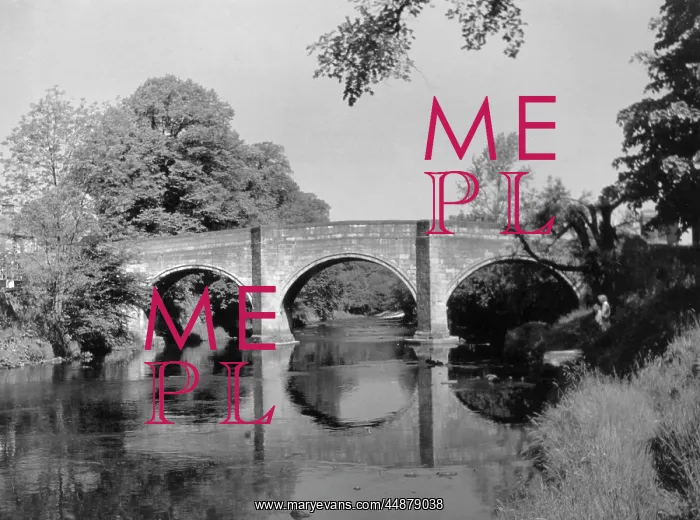: OLD BASLOW BRIDGE : OLD BASLOW BRIDGE