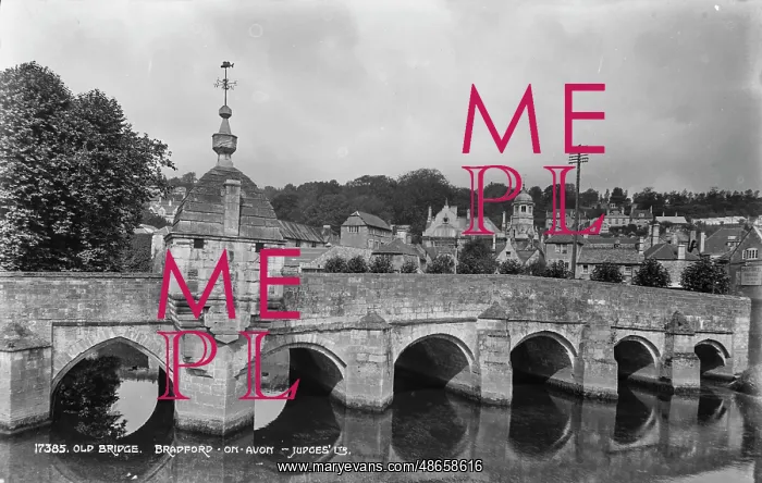 : Old Bridge in Bradford-on-Avon : Old Bridge in Bradford-on-Avon