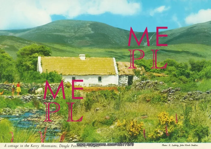 : Old Cottage in the Kerry Mountains, Dingle Peninsula : Old Cottage in the Kerry Mountains, Dingle Peninsula