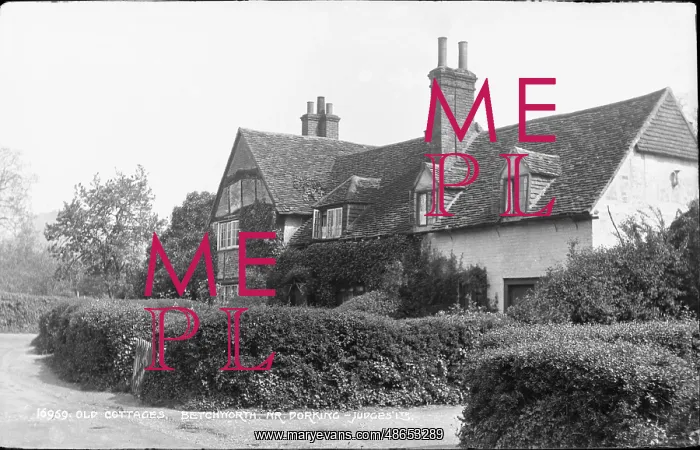 : Old Cottages in Betchworth : Old Cottages in Betchworth