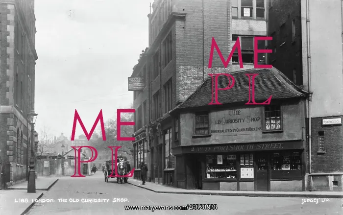 : The Old Curiosity Shop, London : The Old Curiosity Shop, London
