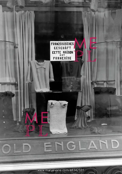 : The Old England shop in Paris, 1940 : The Old England shop in Paris, 1940