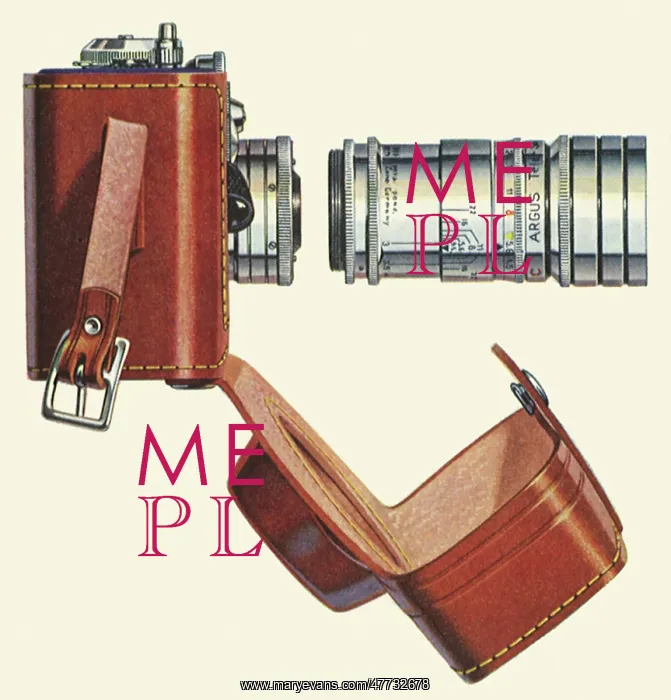  : Old Fashioned Camera with Long Lense