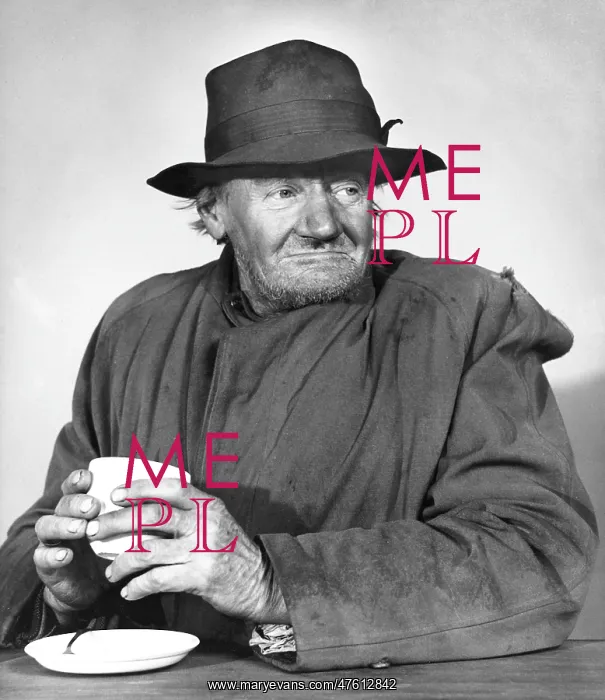 : Old man with cup of tea, Balham, SW London : Old man with cup of tea, Balham, SW London