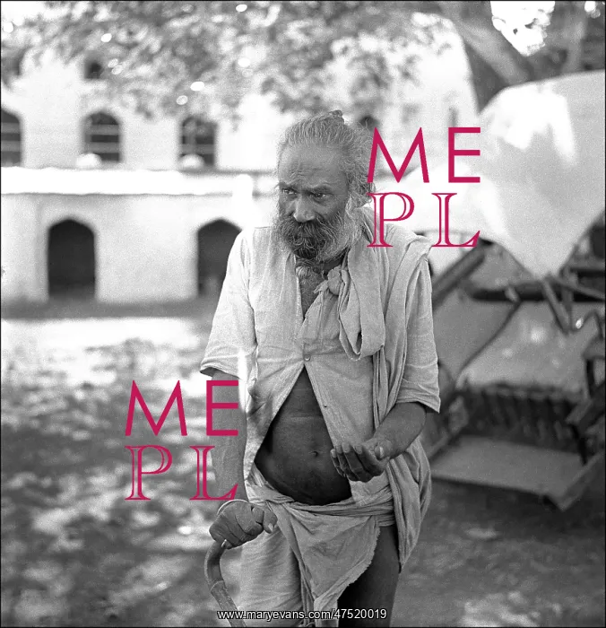 : Old man at Ram Raja Temple, Orchha, India : Old man at Ram Raja Temple, Orchha, India