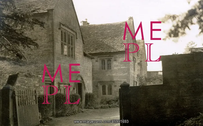 : Old Manor Farmhouse, Temple Guiting, Gloucestershire : Old Manor Farmhouse, Temple Guiting, Gloucestershire