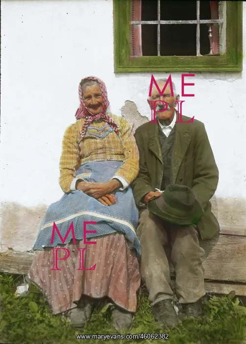 : Old peasant couple : Old peasant couple