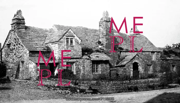 : Old Post office Tintagel