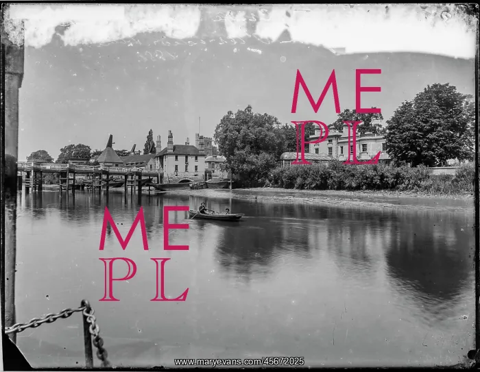 : Old Putney Bridge, Fulham, Hammersmith and Fulham, London : Old Putney Bridge, Fulham, Hammersmith and Fulham, London