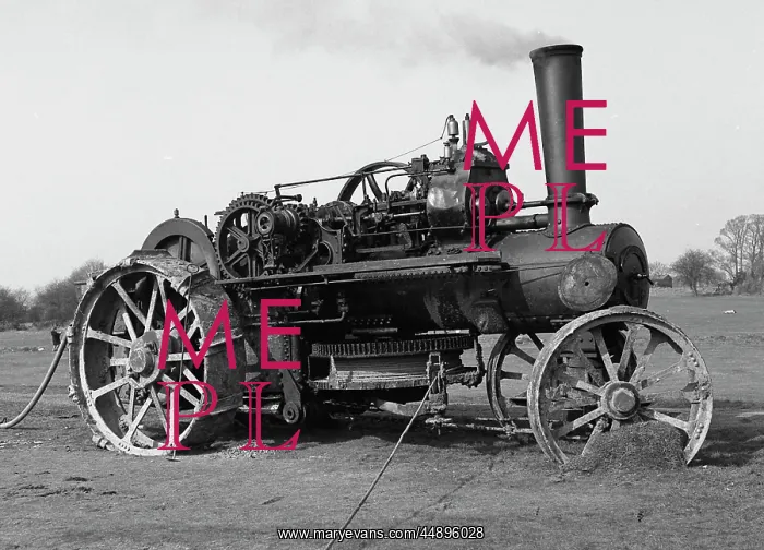 : Old steam engine still in use : Old steam engine still in use