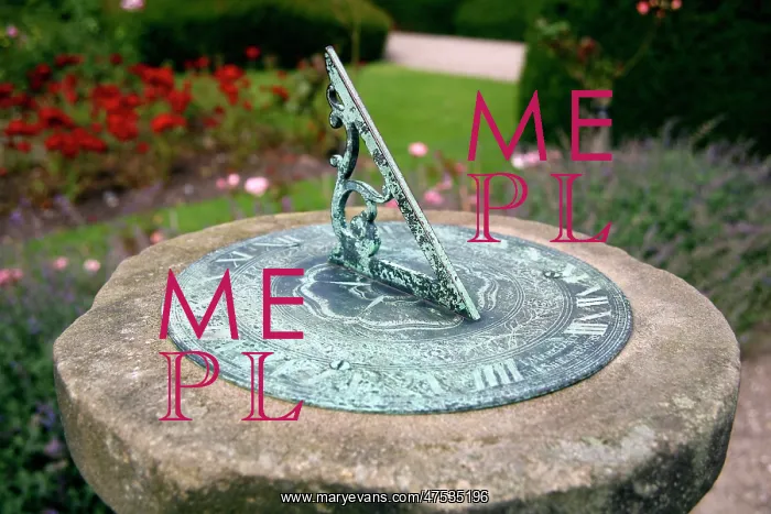  : Old sundial