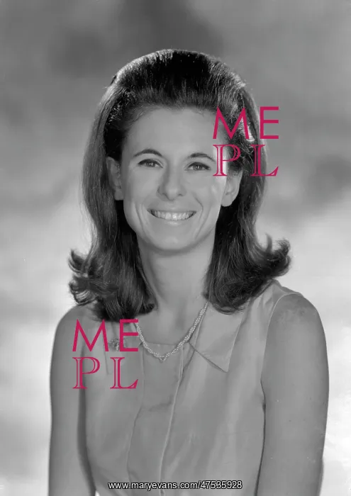  : Olga Maitland