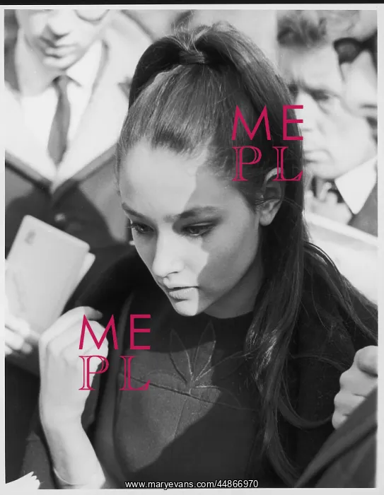 : OLIVIA HUSSEY (1951 - ) : OLIVIA HUSSEY (1951 - )