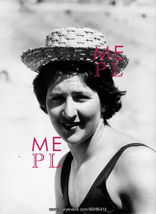 : Olympic Swimmer Dawn Fraser 1937 - : Olympic Swimmer Dawn Fraser 1937 -