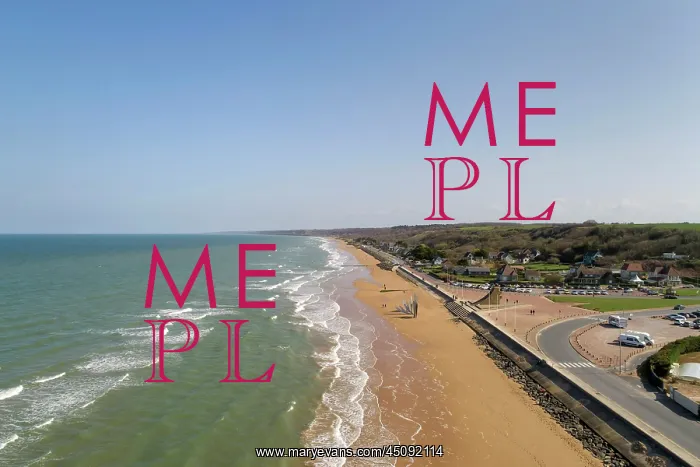 : Omaha beach, Saint-Laurent-sur-Mer, Normandy, France : Omaha beach, Saint-Laurent-sur-Mer, Normandy, France