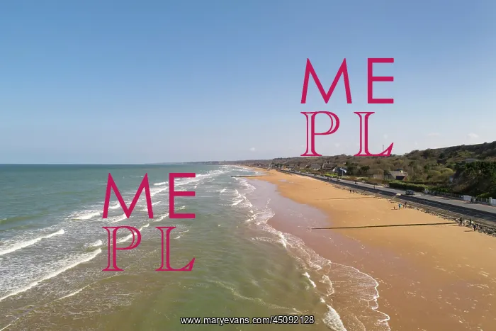 : Omaha beach, Saint-Laurent-sur-Mer, Normandy, France : Omaha beach, Saint-Laurent-sur-Mer, Normandy, France