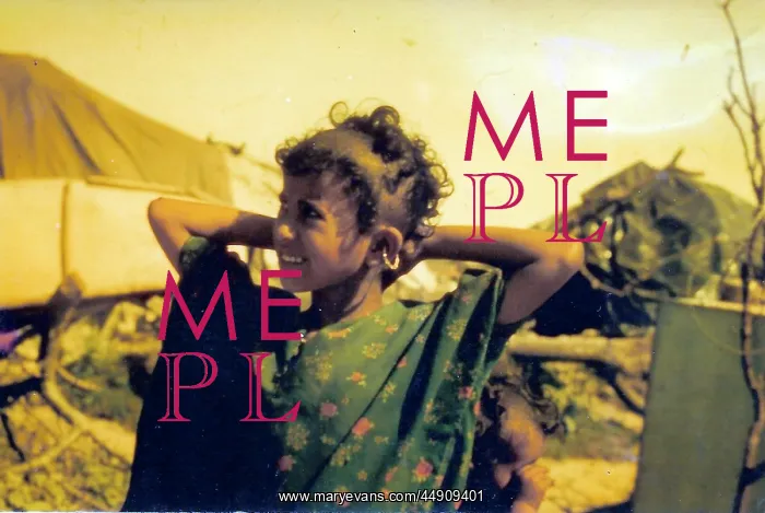 : Omani girl smiling in Oman : Omani girl smiling in Oman