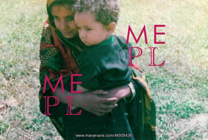 : Omani girl and a young boy in Oman : Omani girl and a young boy in Oman