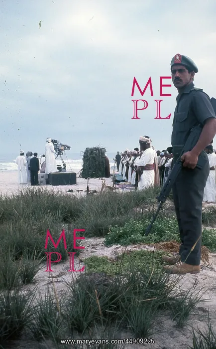 : Omani man in uniform in Oman : Omani man in uniform in Oman